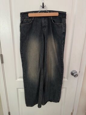 Men's Washed Black Straight Jeans